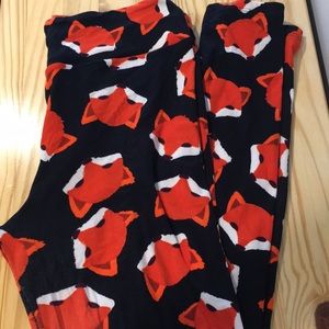 Lularoe OS Foxes Black Leggings
